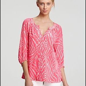 Lilly Pulitzer Elsa top in show your stripes!